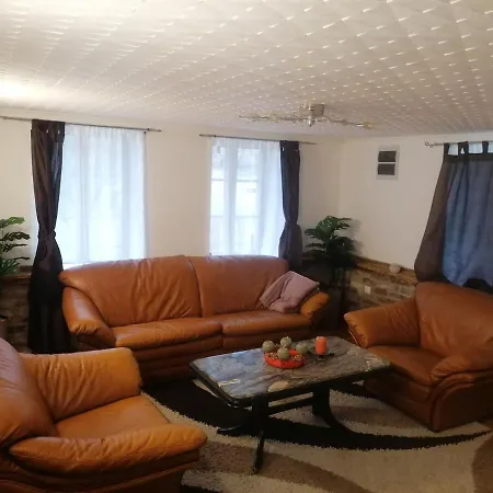 Pusztaszemes Vendeghaz Apartment Exterior photo